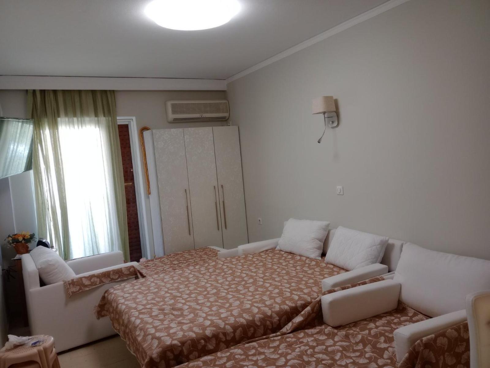 Modern Studio By The Sea 卢特拉艾季普苏 外观 照片